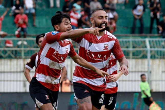 Desain-tanpa-judul-3-1 Prediksi Piala Presiden 2024: Bali United Vs Madura United 24 Juli 2024